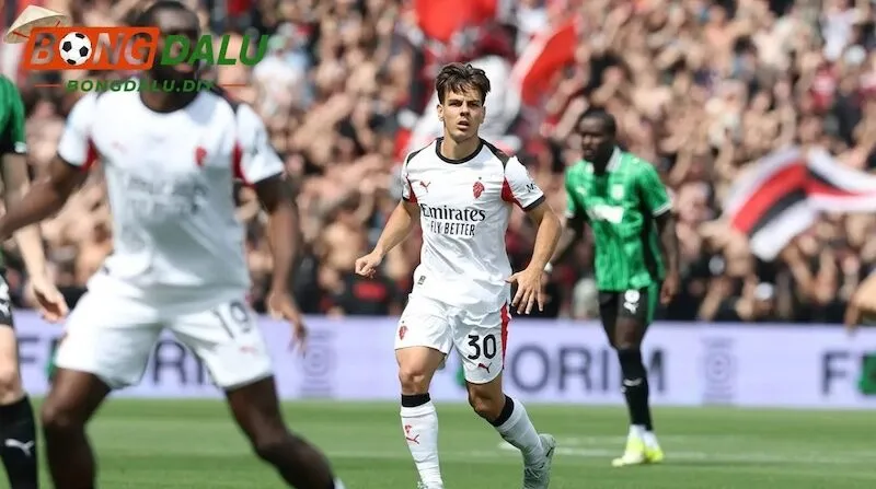 Soi kèo Sassuolo vs AC Milan